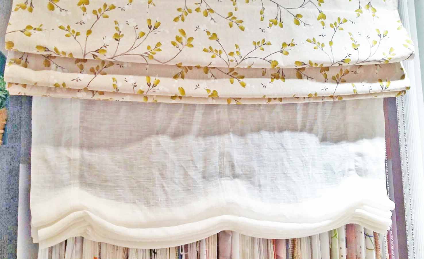 Cortinas y estores Paqueto estampados en exposición telas claras